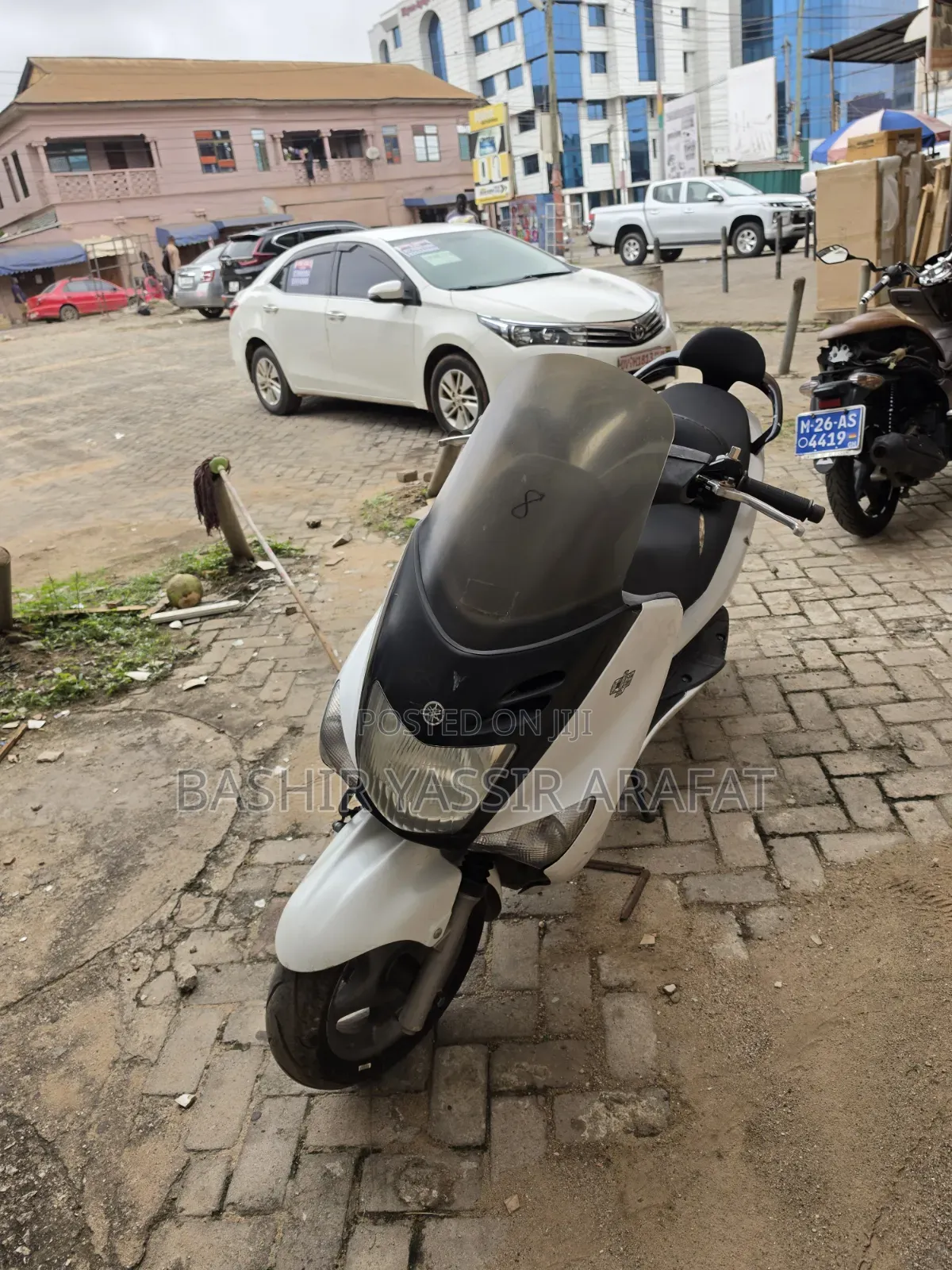 Yamaha Majesty 2001 White
