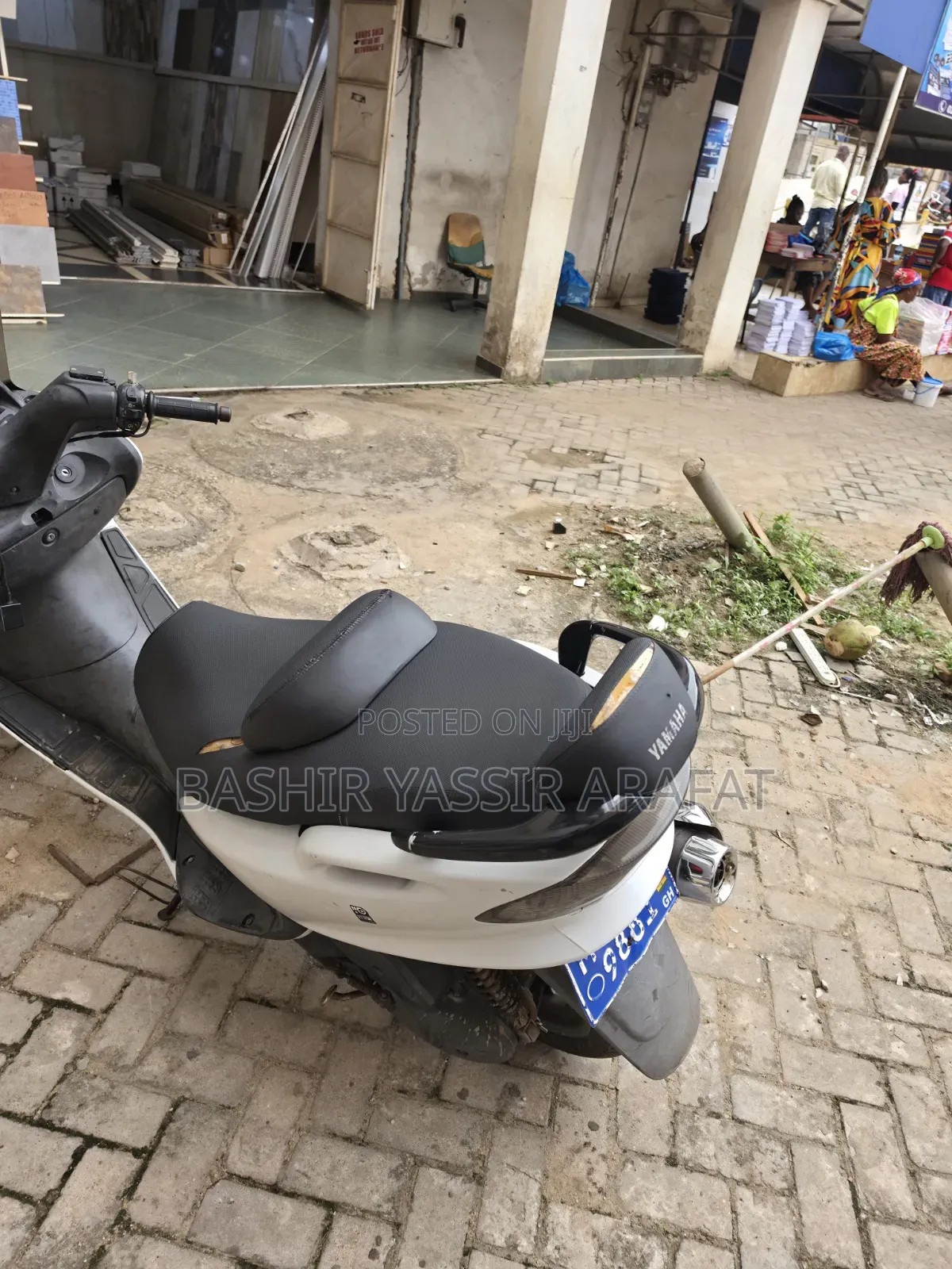 Yamaha Majesty 2001 White