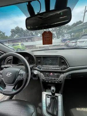 Hyundai Elantra Limited 2018 Blue