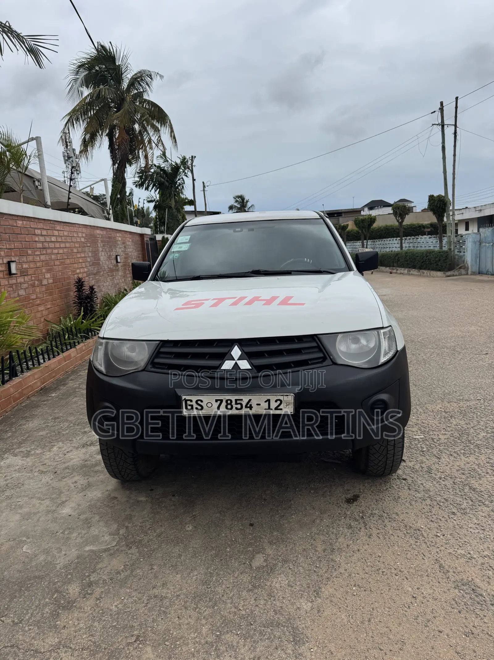Mitsubishi L200 2012 White