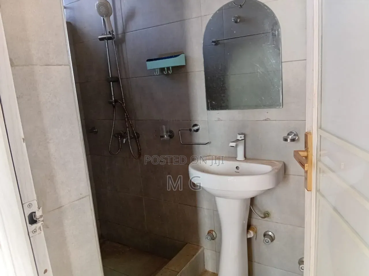 2bdrm Apartment in Savannah Estate, Tema Metropolitan for rent