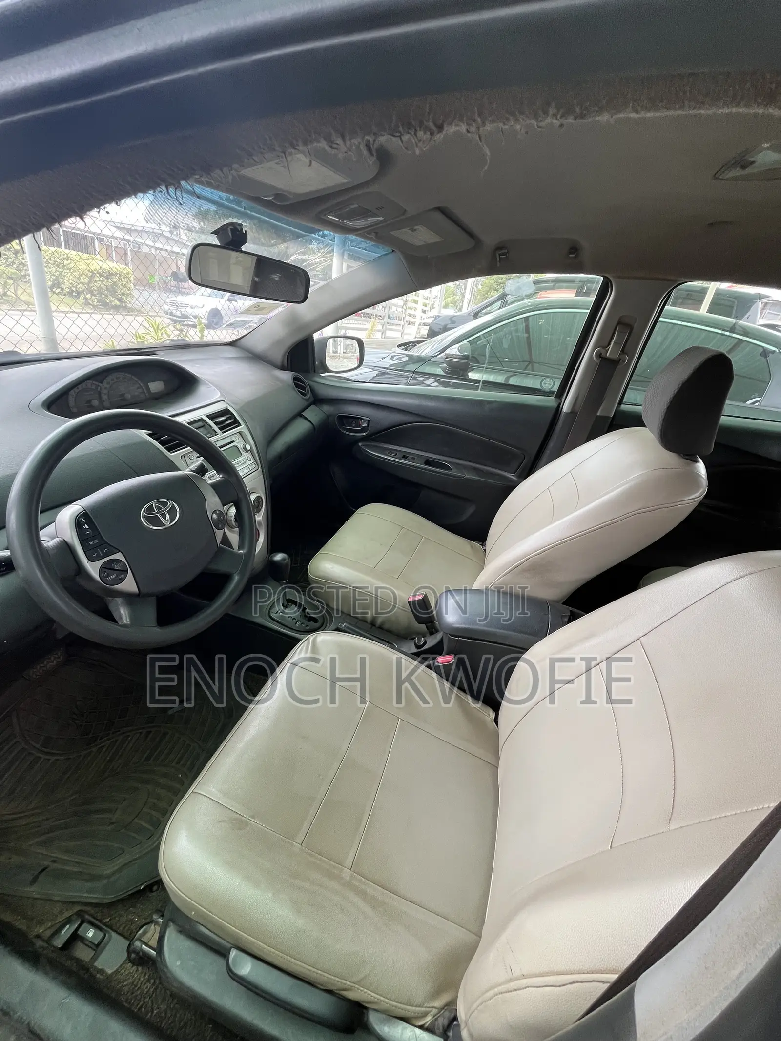Toyota Yaris 2010 Gray