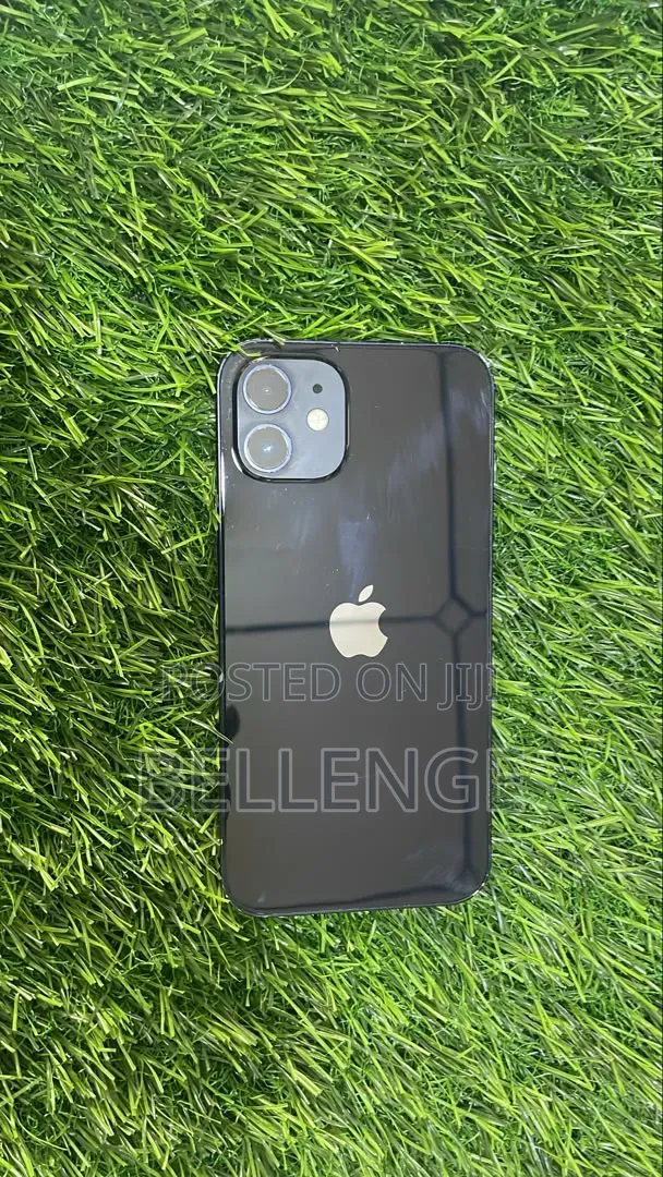 Apple iPhone 12 64 GB Black