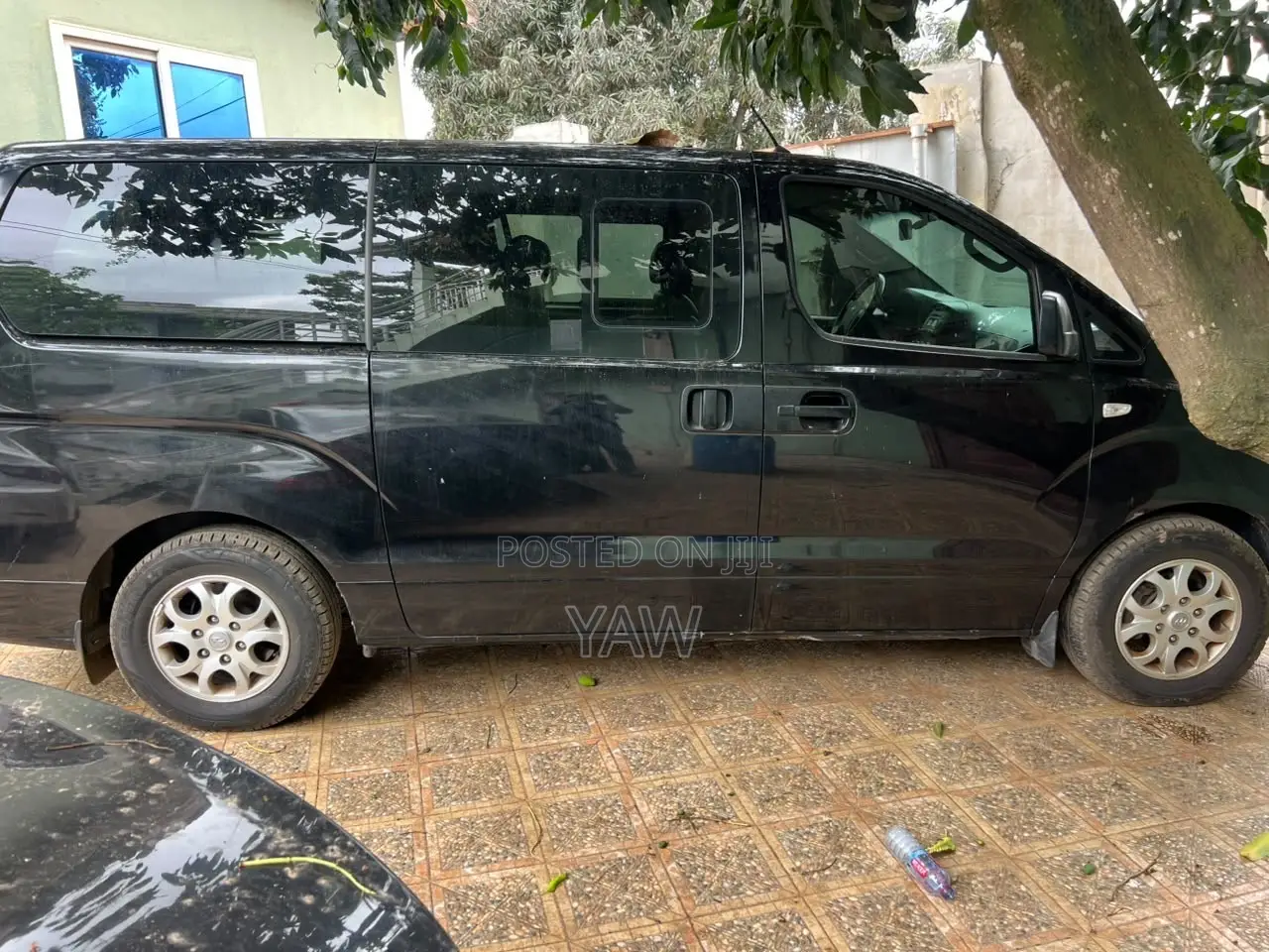 Hyundai H300 2014 Black