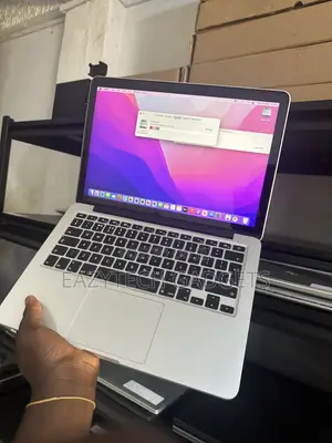Laptop Apple MacBook Pro 2015 8GB Intel Core i5 SSD 256GB