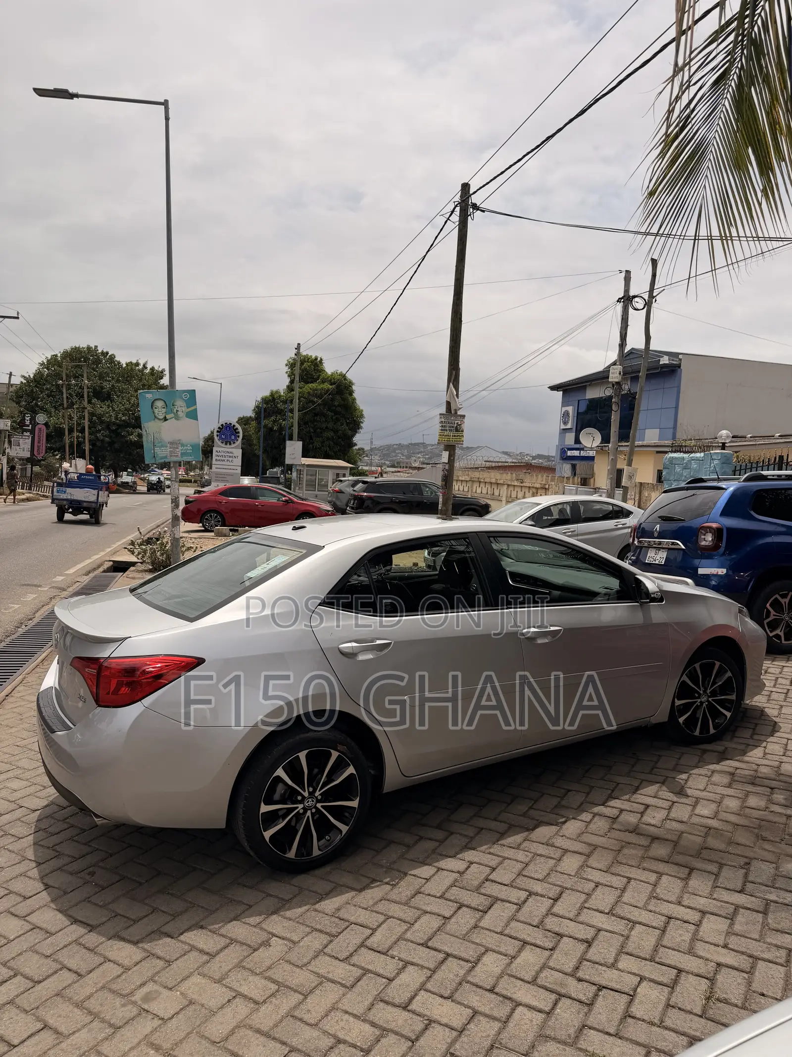 Toyota Corolla XSE 4dr Sedan (1.8L 4cyl CVT) 2017 Silver