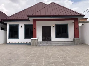 3bdrm House in Oyarifa, Ghana Flag for sale