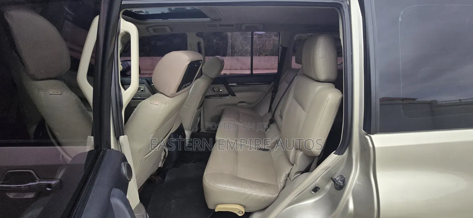 Mitsubishi Pajero V90 3.8 V6 GLS/GLX 2015 Gold