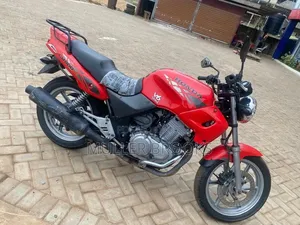 Honda CB 2019 Red