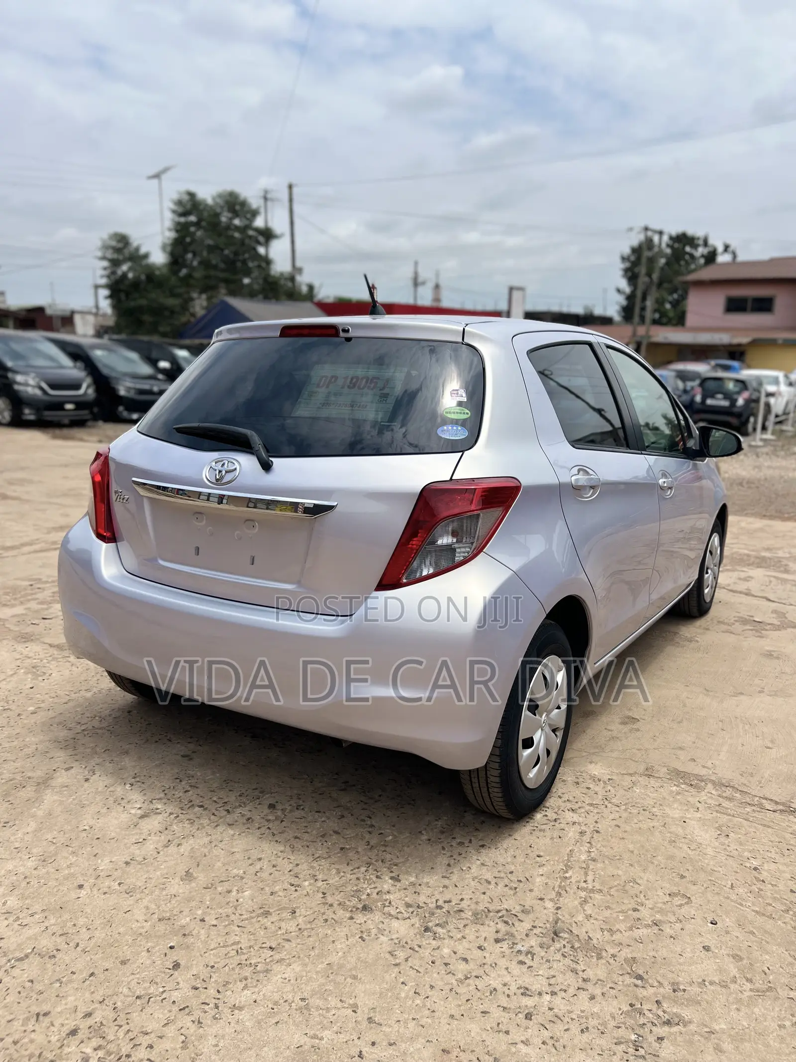 Toyota Vitz 1.3 AWD 5dr 2013 Silver