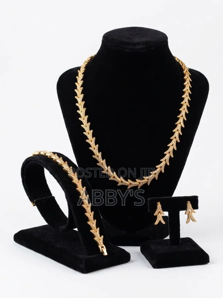 14 Carat Gold Plated Aurelia Flora 4-in-1 Jewelry Set