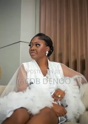 Portrait Wedding Photographer
