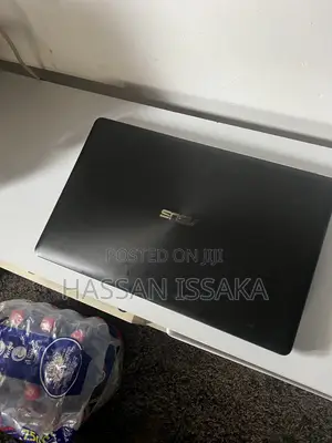 Laptop Asus X750LA 6GB Intel Core i7 HDD 500GB