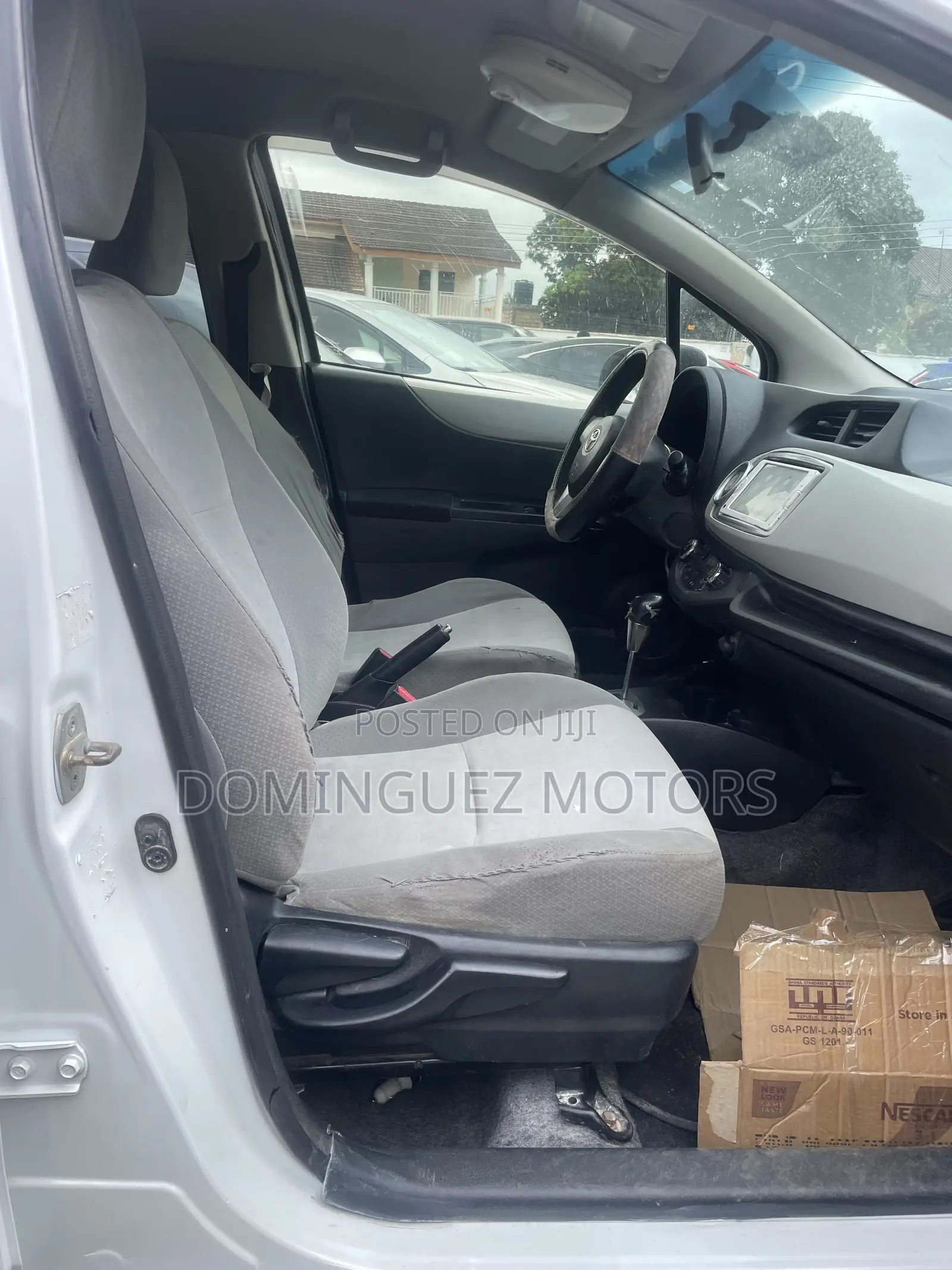 Toyota Vitz 2012 White