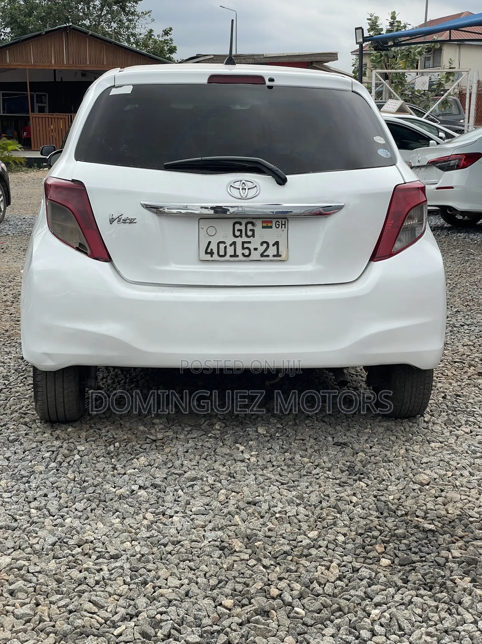 Toyota Vitz 2012 White
