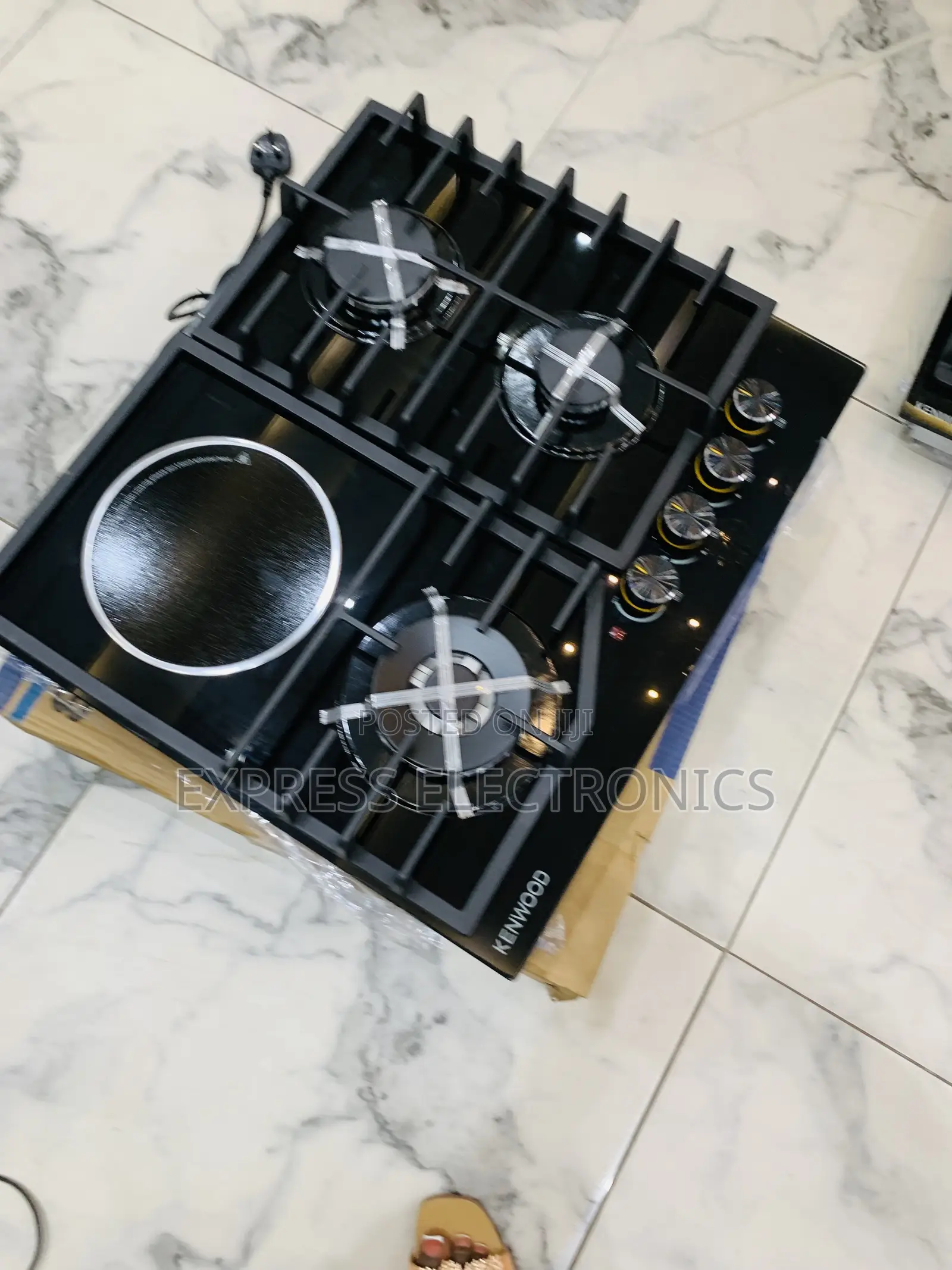Grab the New 3-1 Sto Be Built in Kenwood 60CM