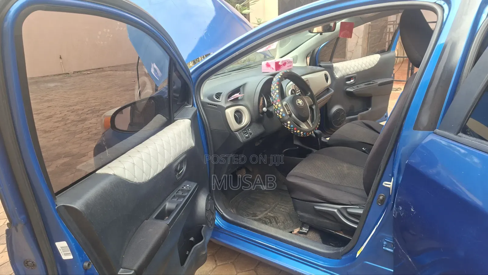 Toyota Yaris 2013 Blue