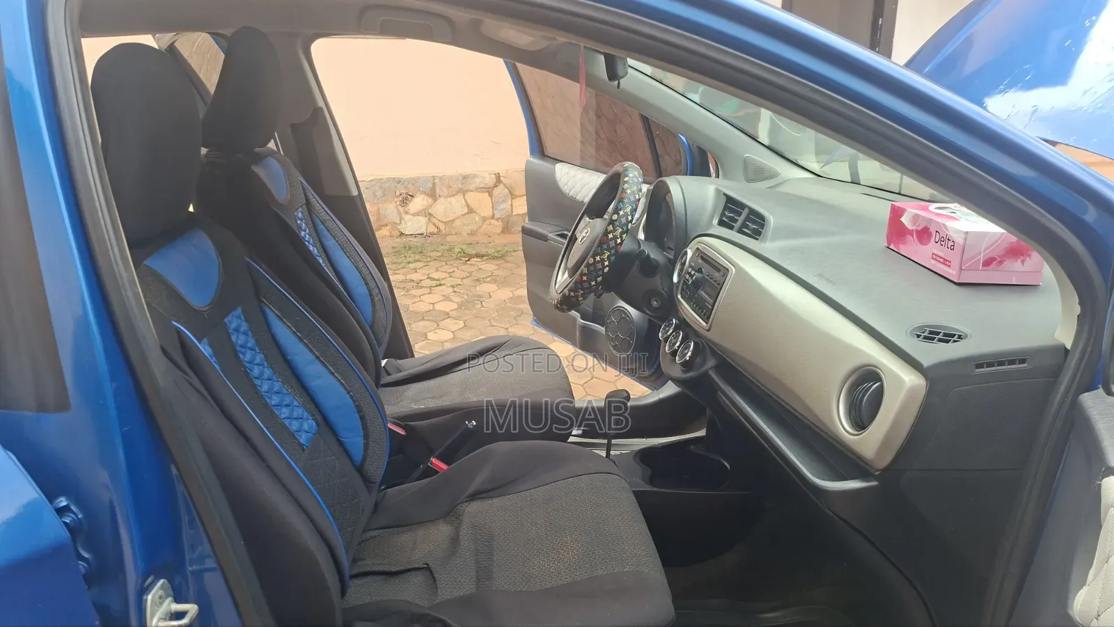 Toyota Yaris 2013 Blue