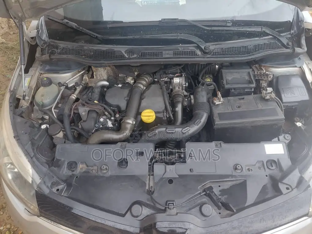 Renault Duster 2017 Silver