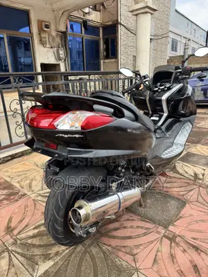 Yamaha Majesty 2012 Black