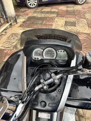 Yamaha Majesty 2012 Black