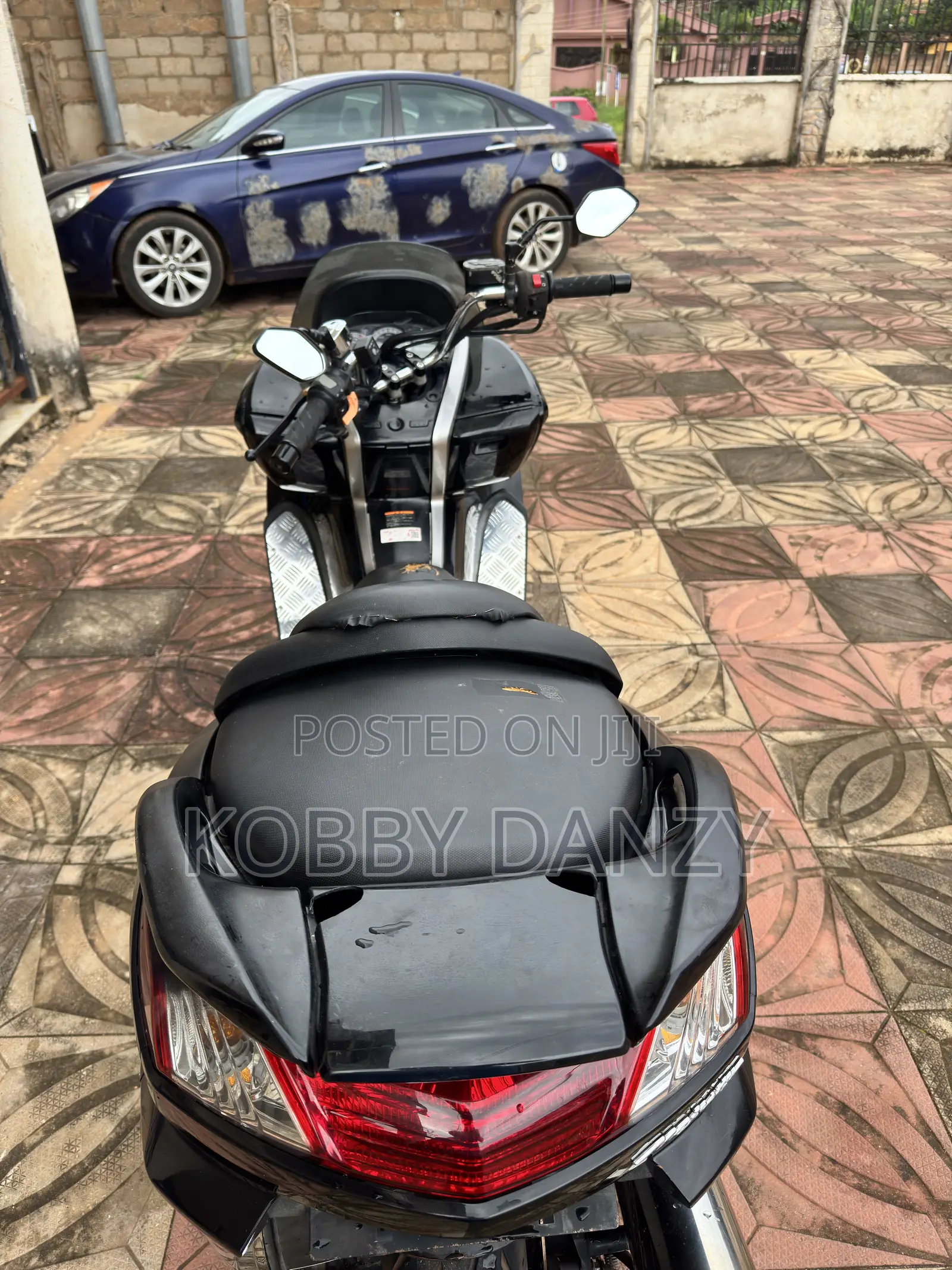 Yamaha Majesty 2012 Black
