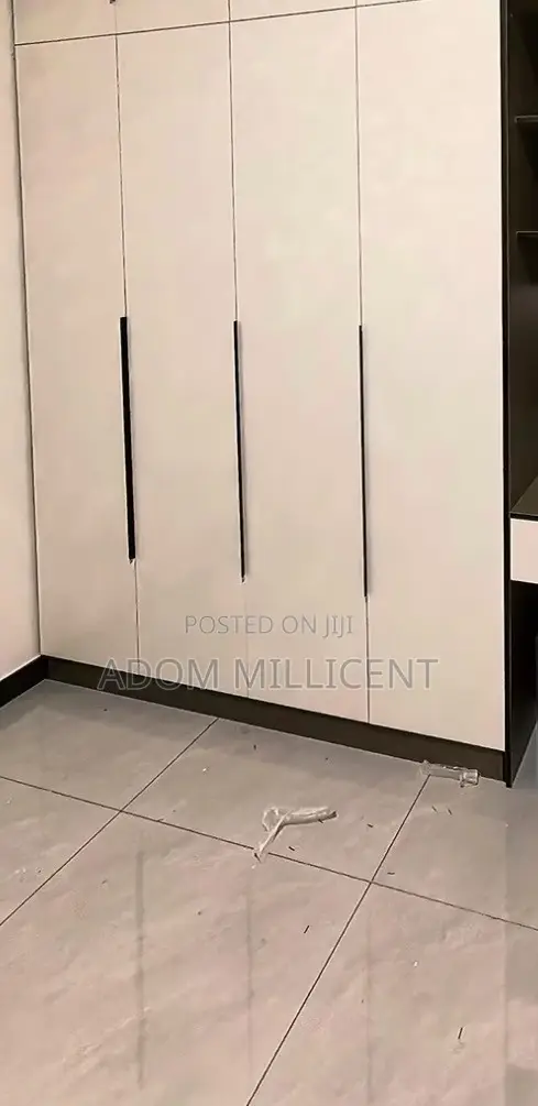 4 in 1 Wardrobe With Shelves