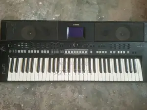 Yamaha Keybaord PSR-S650
