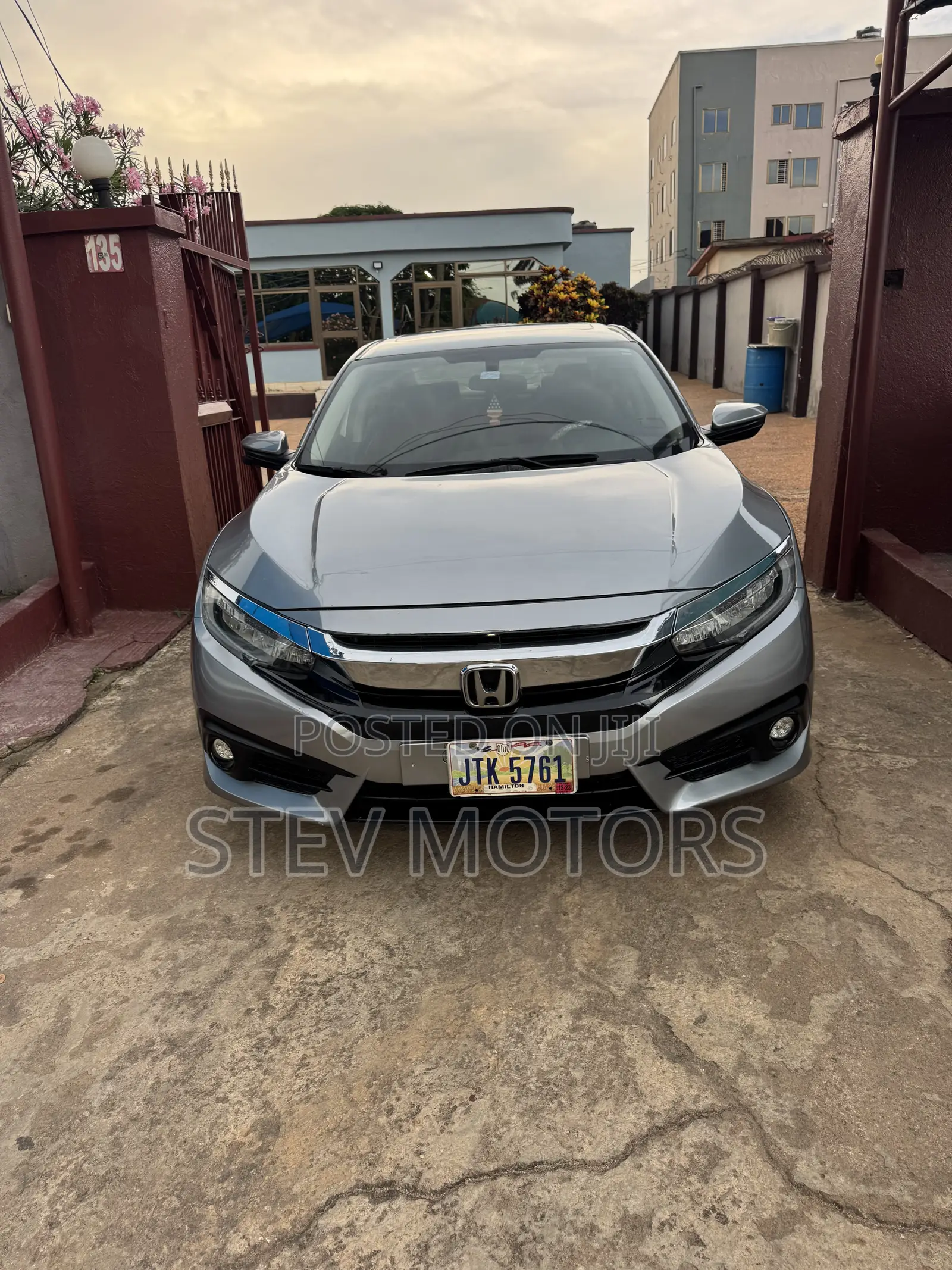 Honda Civic EX-L 4dr Sedan (1.5L 4cyl) 2016 Silver