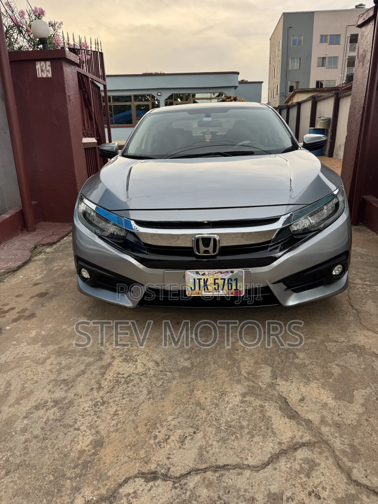 Honda Civic EX-L 4dr Sedan (1.5L 4cyl) 2016 Silver