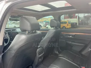 Honda CR-V Touring AWD 2019 Silver