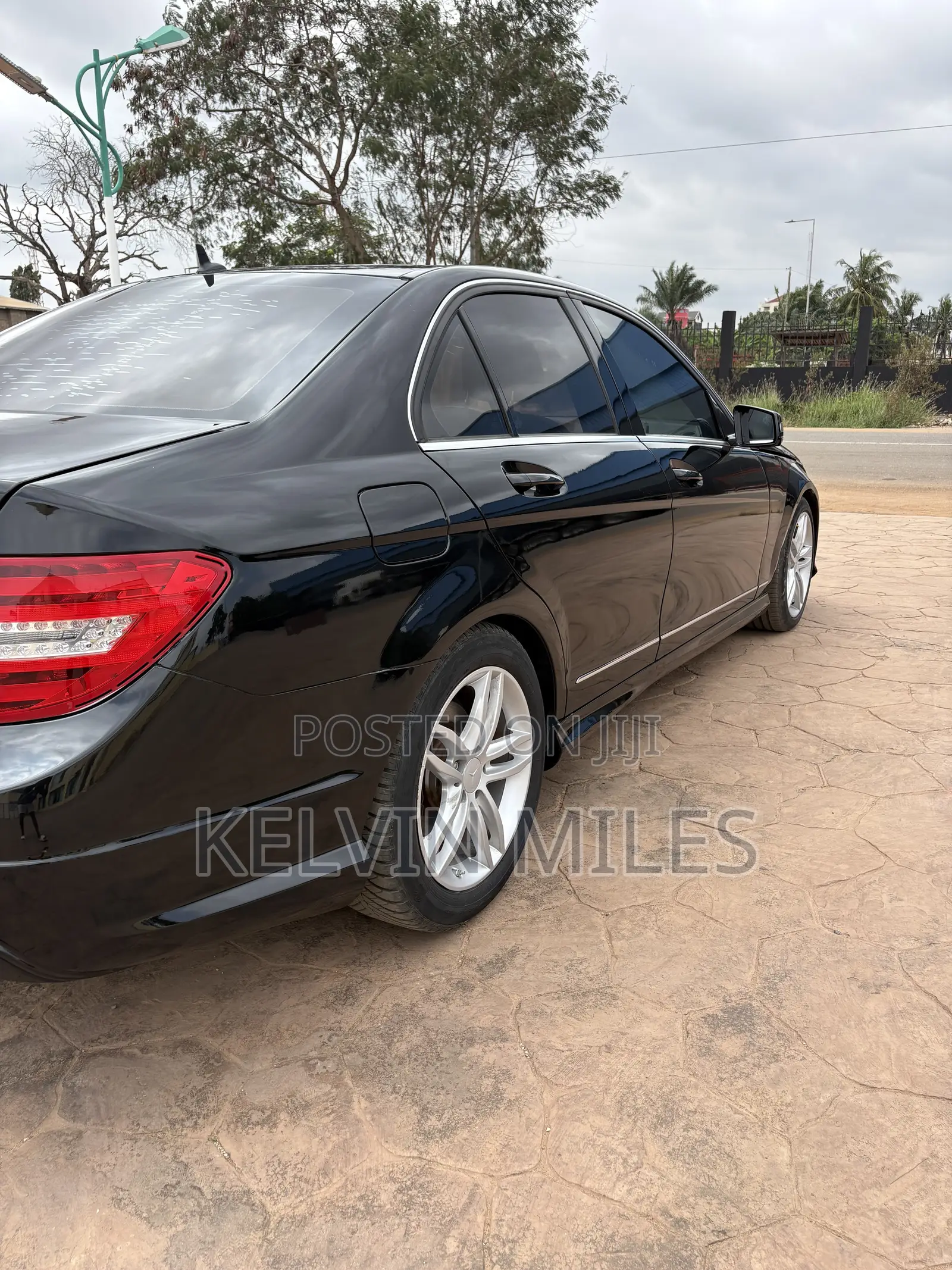 Mercedes-Benz C250 2014 Black
