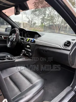Mercedes-Benz C250 2014 Black