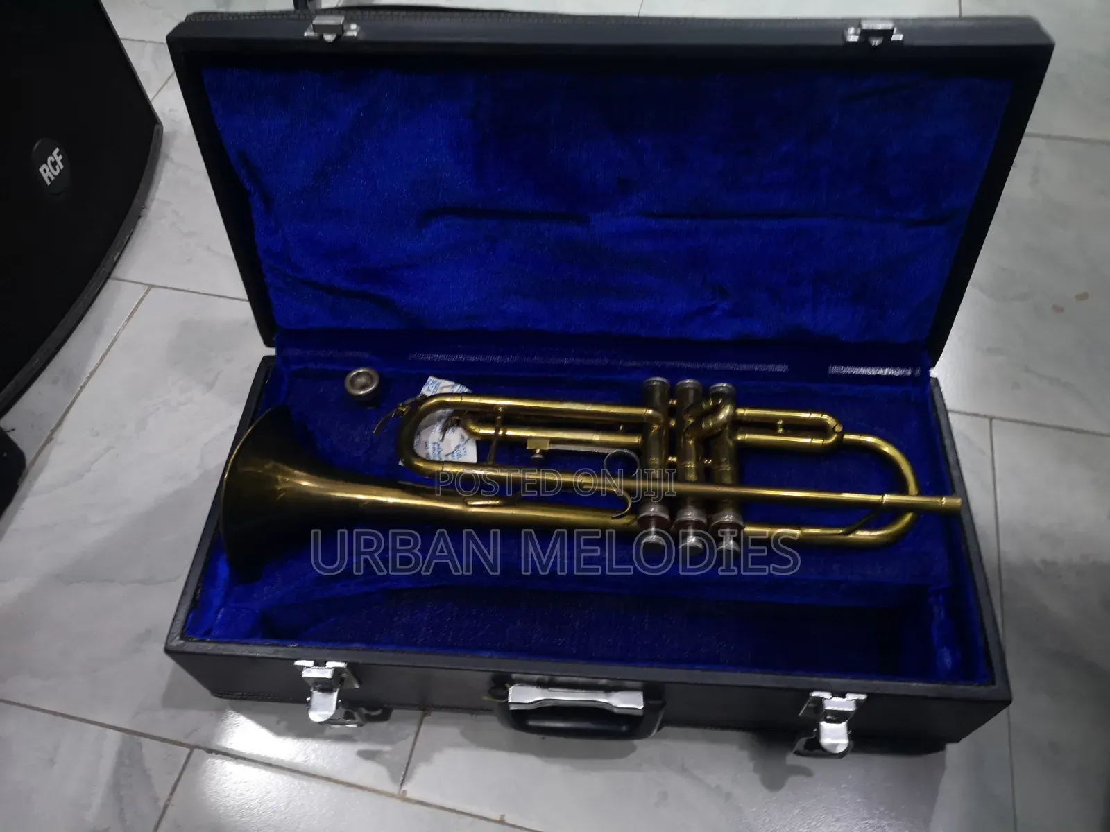 Bb (B-Flat) Brass Trumpet