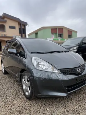 Honda Fit Automatic 2012 Gray