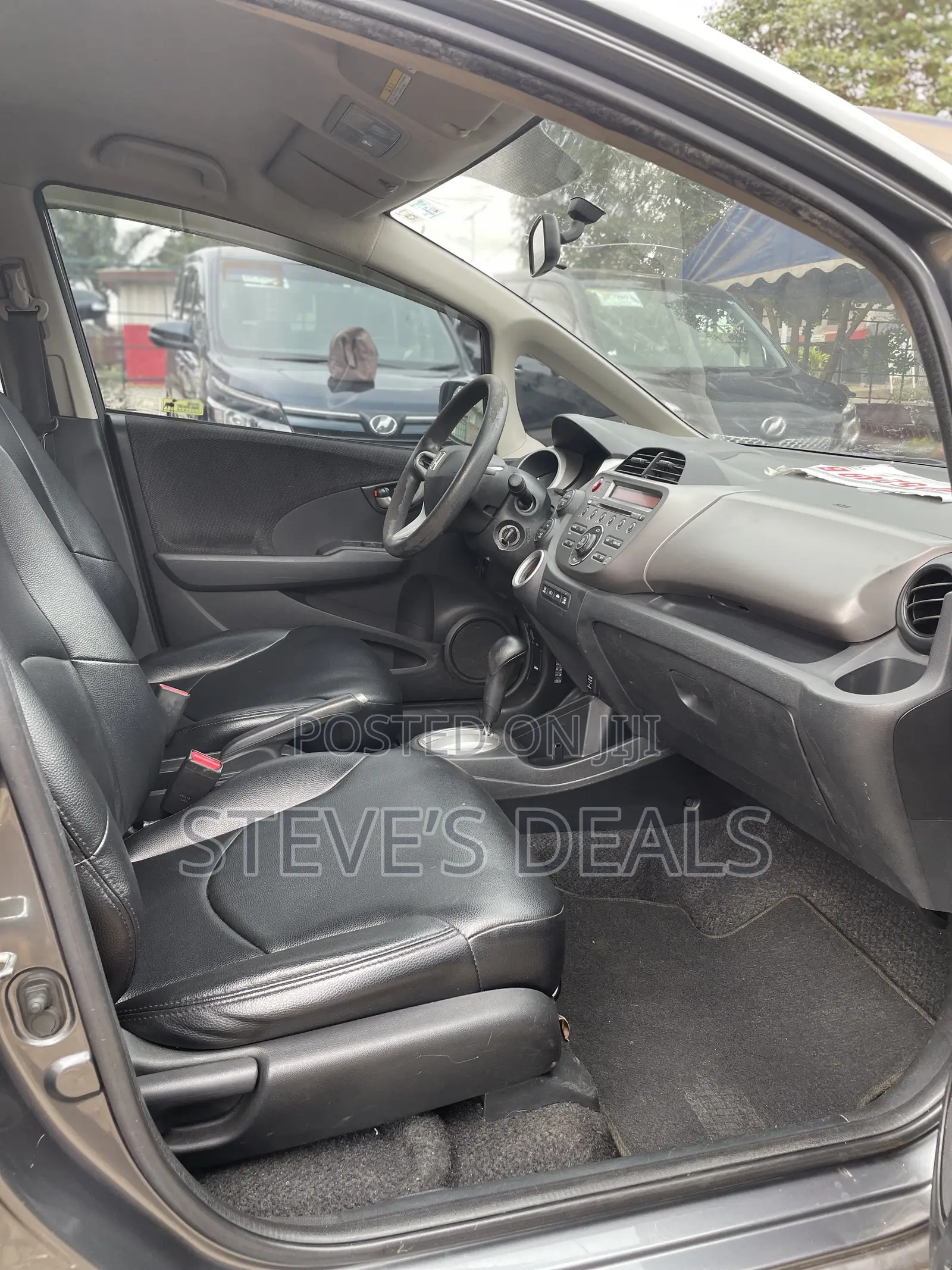 Honda Fit Automatic 2012 Gray