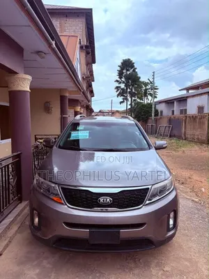 Kia Sorento LX 4dr SUV (2.4L 4cyl 6A) 2015 Gray
