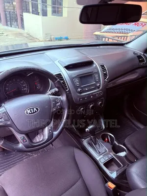 Kia Sorento LX 4dr SUV (2.4L 4cyl 6A) 2015 Gray