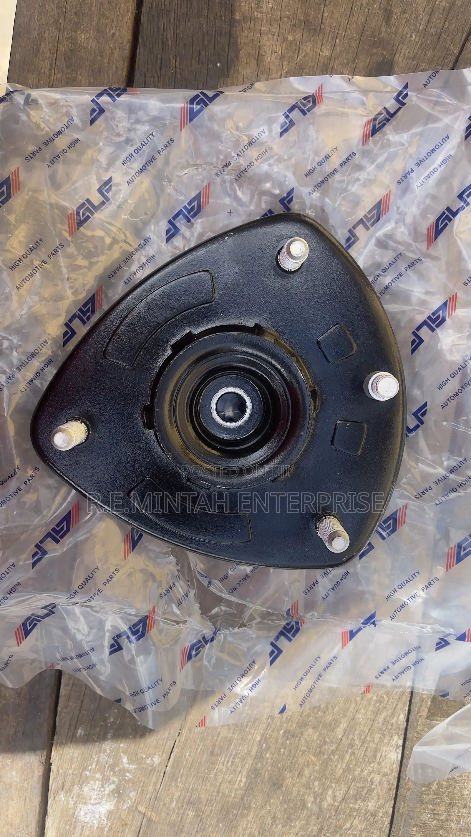 Strut Mounts