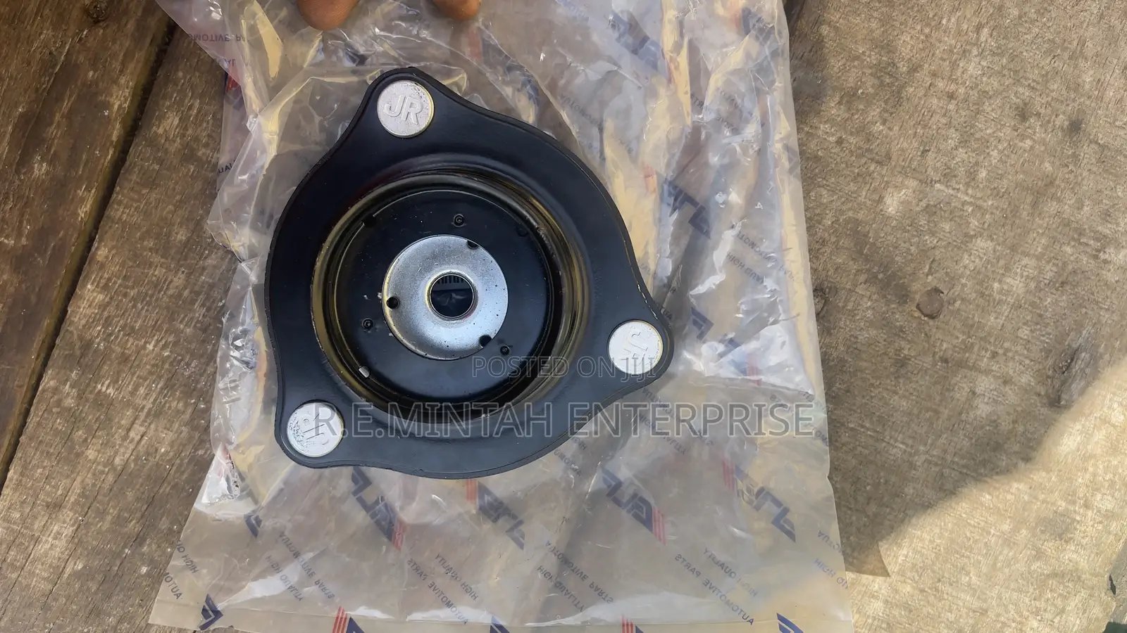 Strut Mounts