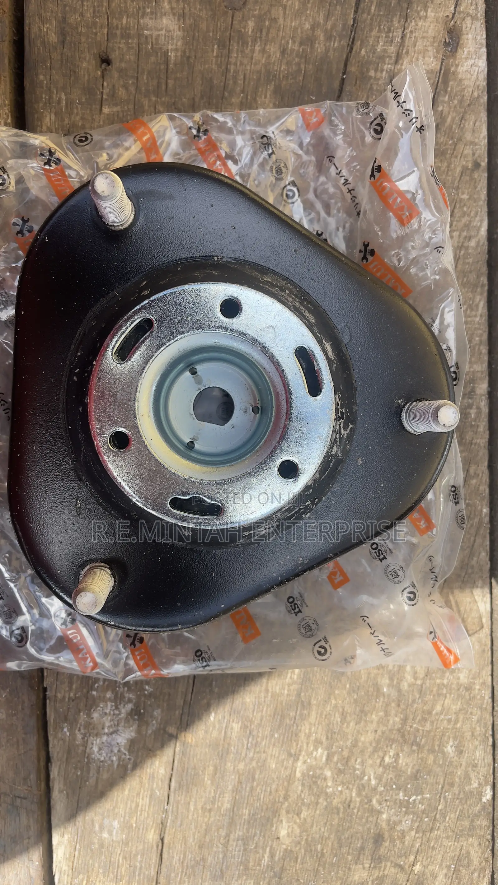 Strut Mounts