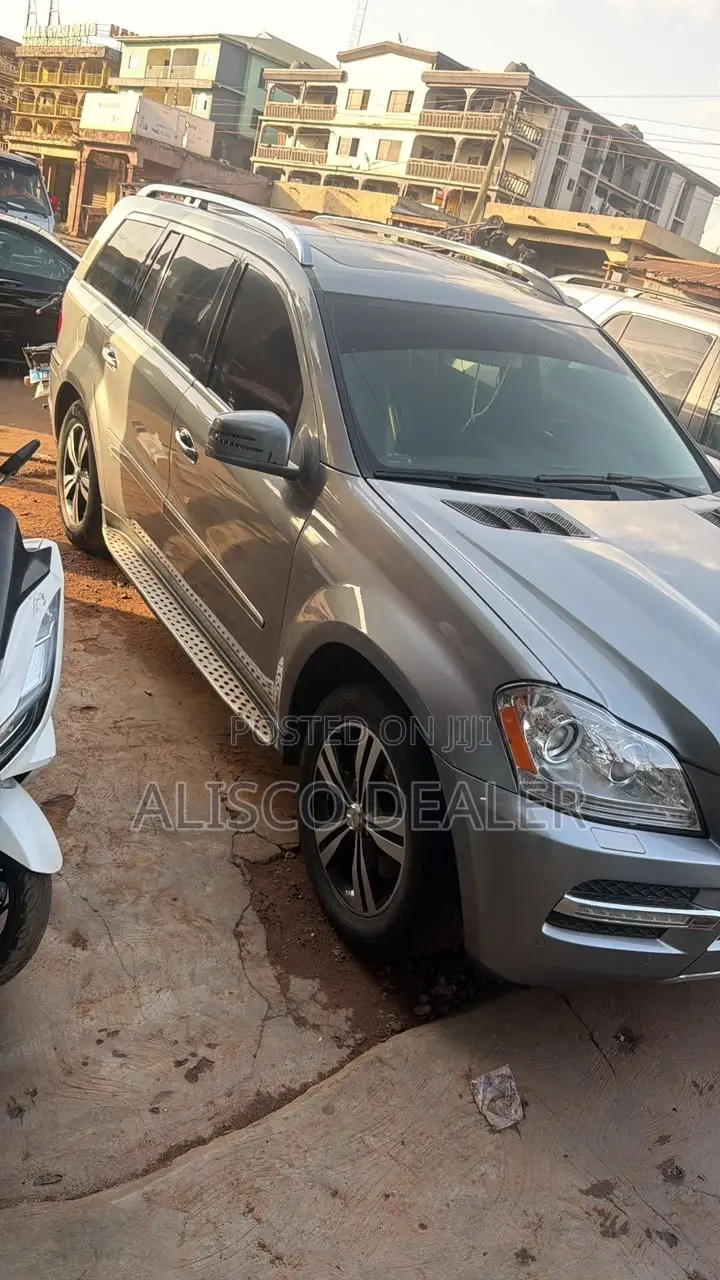 Mercedes-Benz GL-Class GL 450 2012 Gray