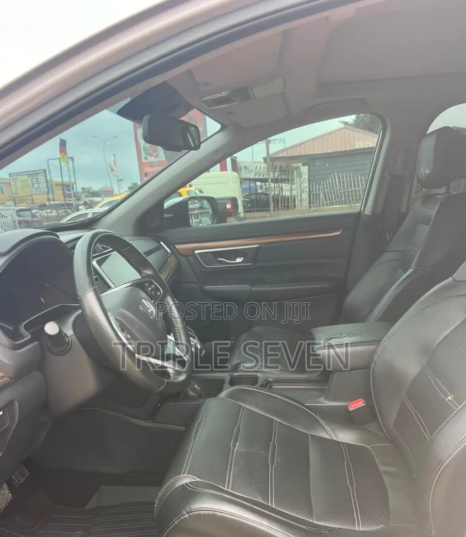Honda CR-V Touring AWD 2019 Silver