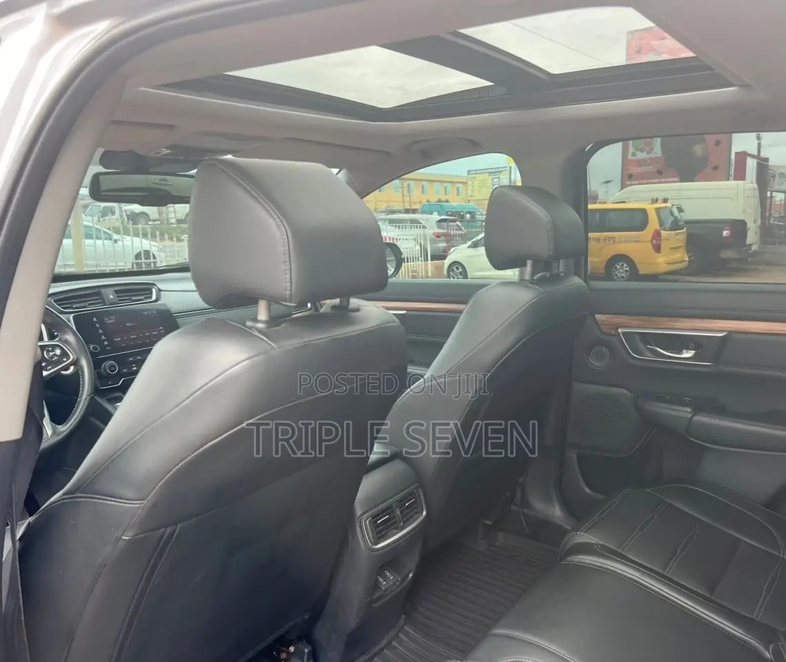 Honda CR-V Touring AWD 2019 Silver