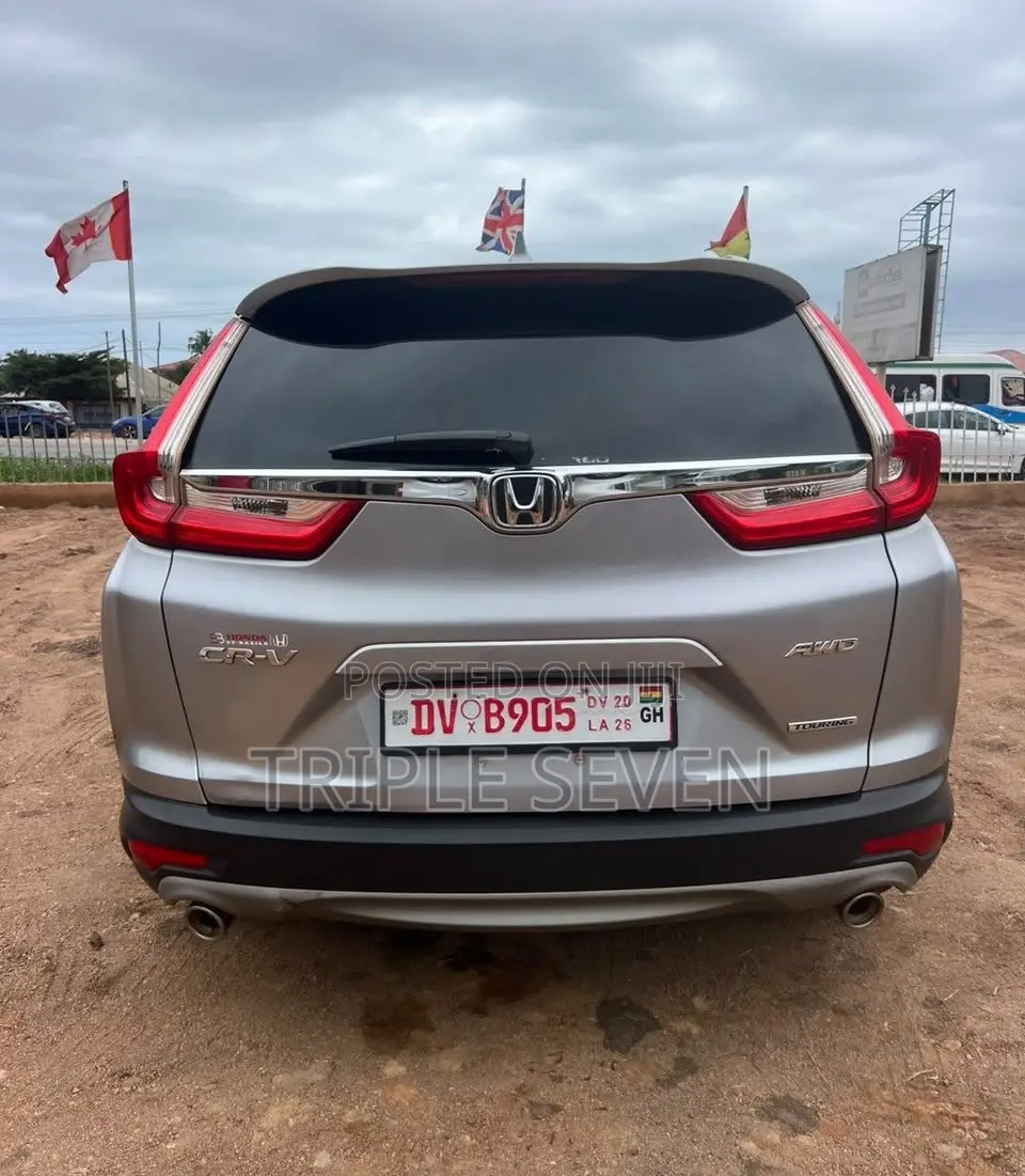 Honda CR-V Touring AWD 2019 Silver