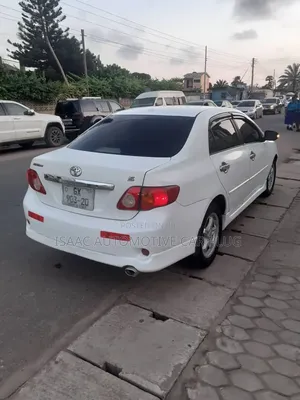 Toyota Corolla 2010 White