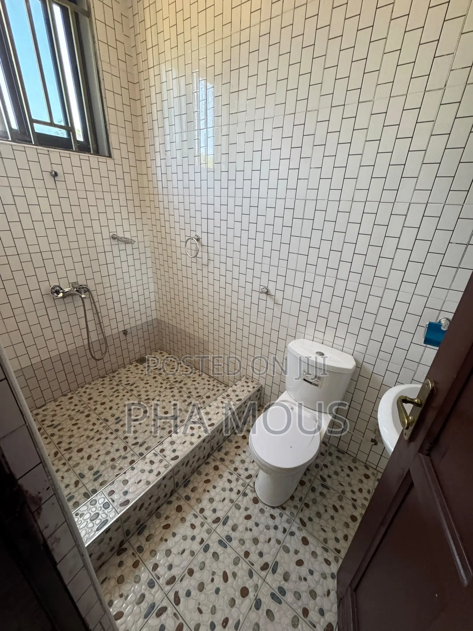 2bdrm Apartment in Achimota for rent