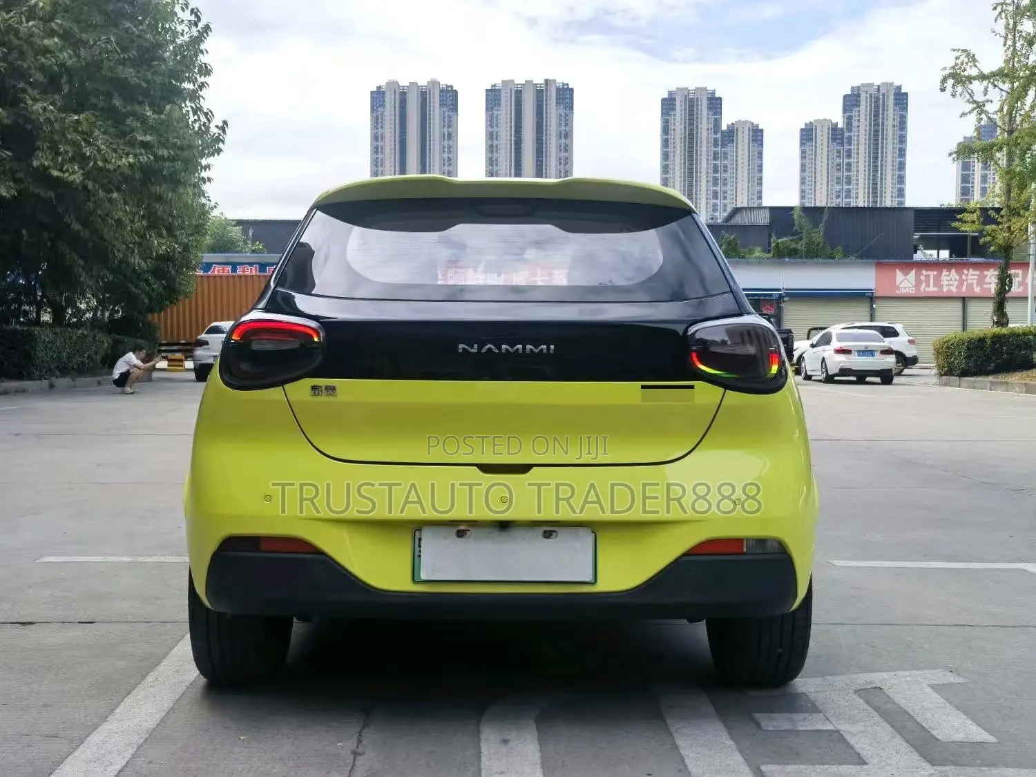 Dongfeng Nammi 01 42.3 kWh 430 Max 2024 Yellow