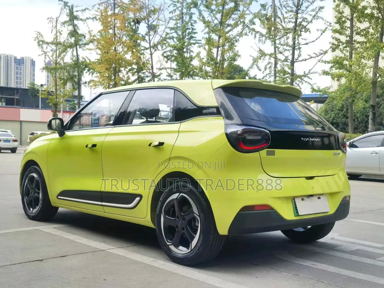 Dongfeng Nammi 01 42.3 kWh 430 Max 2024 Yellow