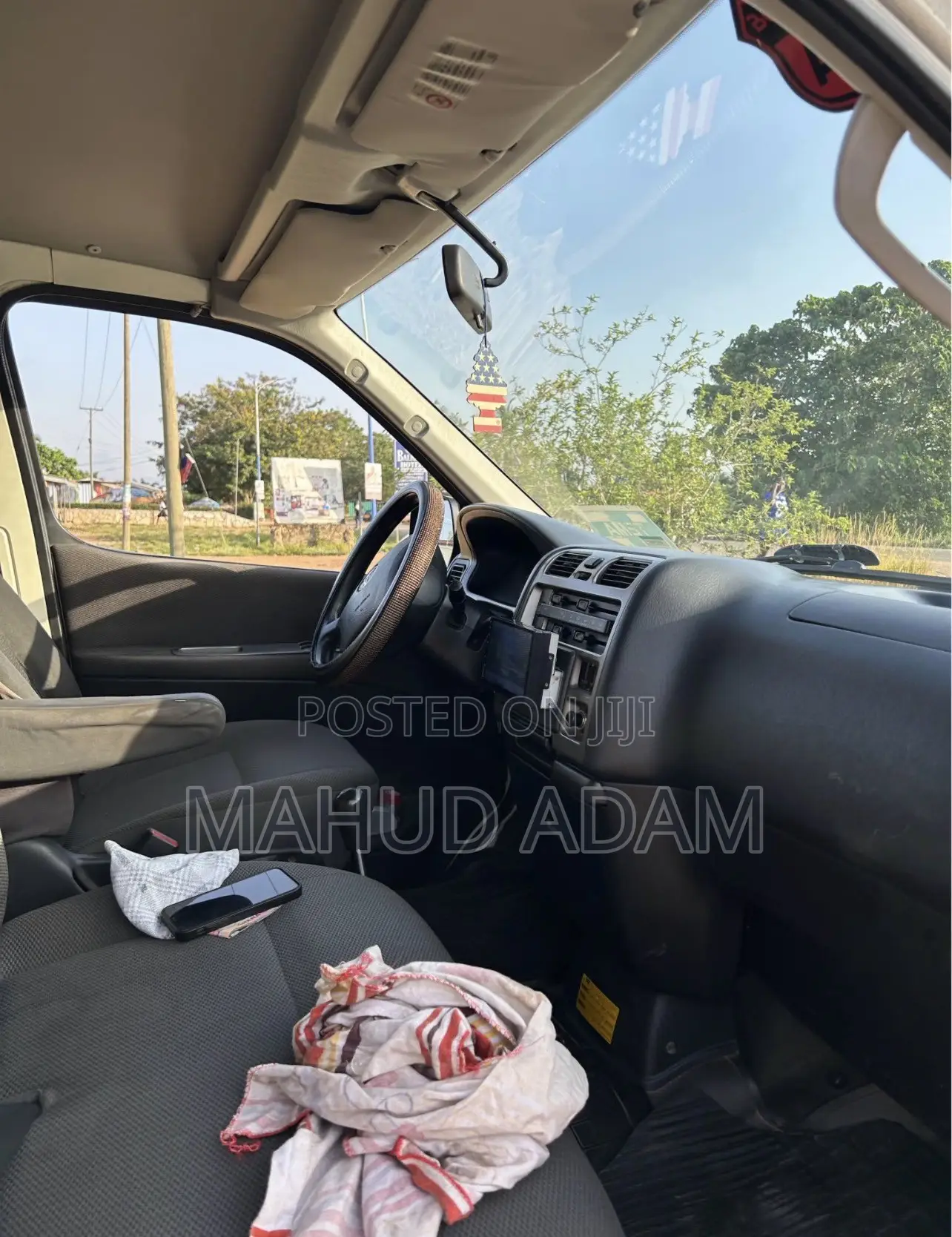 Toyota HiAce 2007 White
